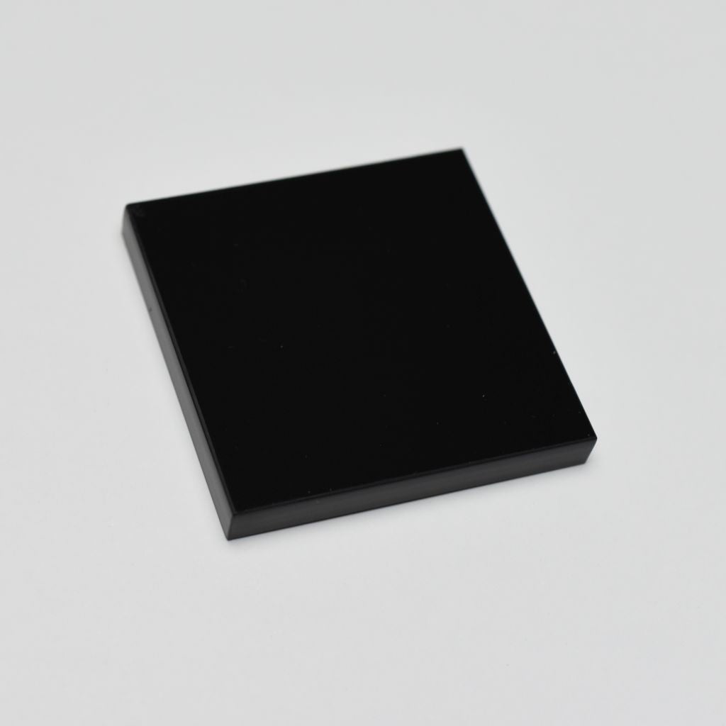 Sockel schwarz, acryl, 6cm x 6cm x 0.8cm